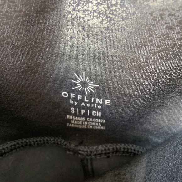 Offline by aerie metallic cross over leggings size small - Picture 4 of 7